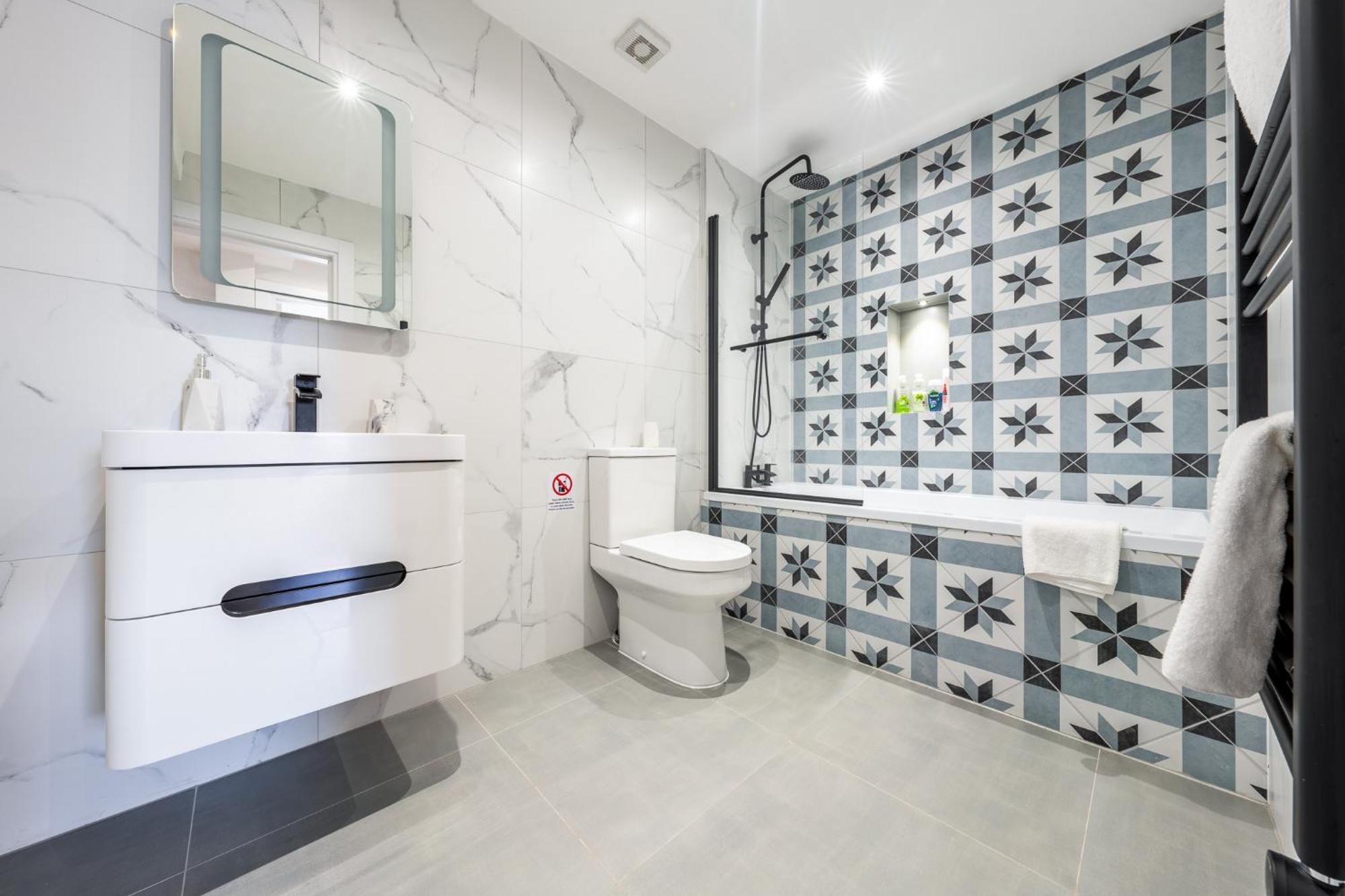 7 - West London Brand New Loft Apartment ภายนอก รูปภาพ